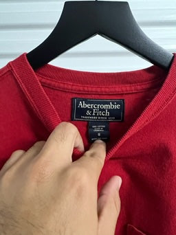 2000’s Vintage Abercrombie & Fitch Pocket Tee - S