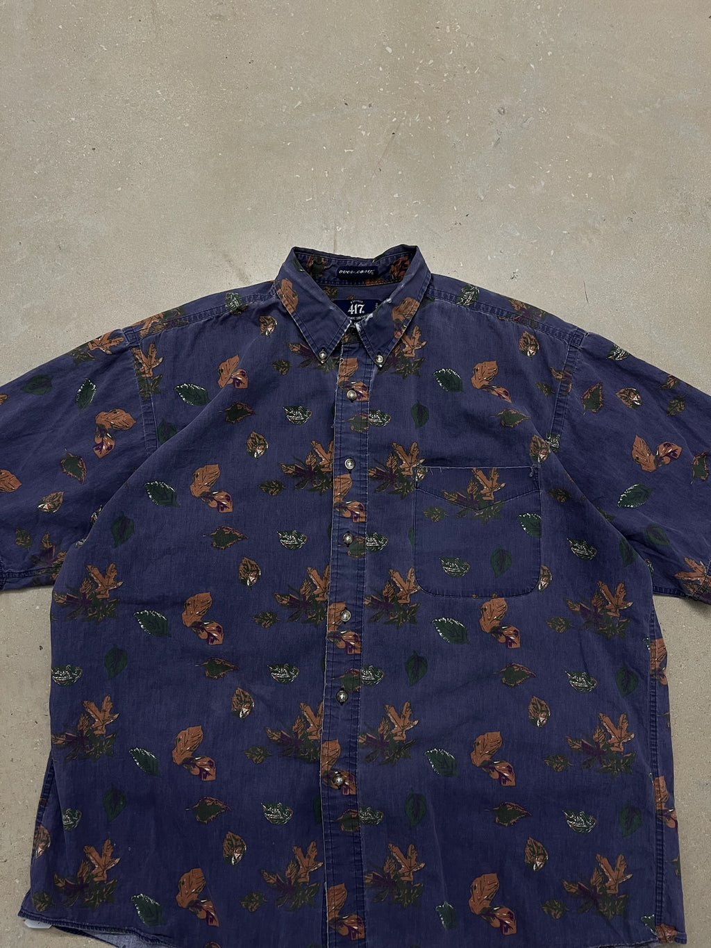 Vintage Van Heusen Button Up - L
